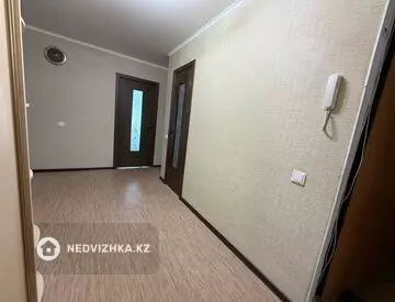 3-комнатная квартира, этаж 3 из 5, 81 м², миниатюра 12