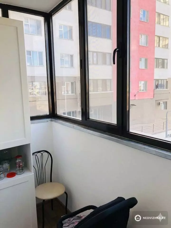 1-комнатная квартира, этаж 2 из 13, 40 м², фотография 2