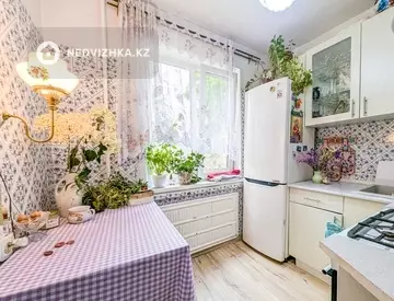2-комнатная квартира, этаж 2 из 5, 45 м², миниатюра 2