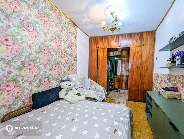 2-комнатная квартира, этаж 2 из 5, 45 м², фотография 3