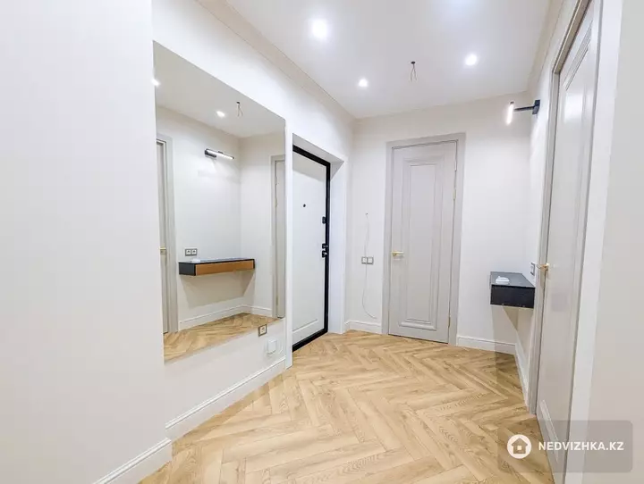 1-комнатная квартира, этаж 11 из 12, 54 м²