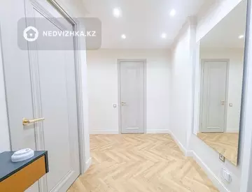 1-комнатная квартира, этаж 11 из 12, 54 м², миниатюра 4