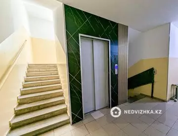 1-комнатная квартира, этаж 3 из 9, 44 м², миниатюра 1