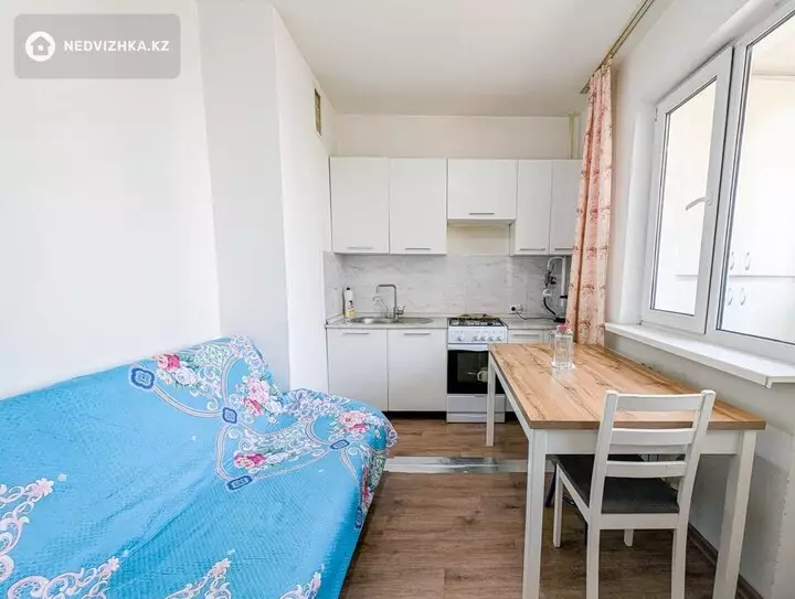 1-комнатная квартира, этаж 3 из 9, 44 м², фотография 2