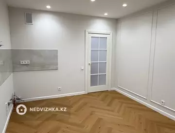 2-комнатная квартира, этаж 6 из 12, 66 м², миниатюра 2