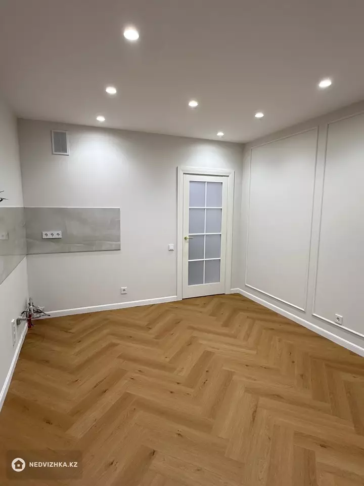 2-комнатная квартира, этаж 6 из 12, 66 м², фотография 2