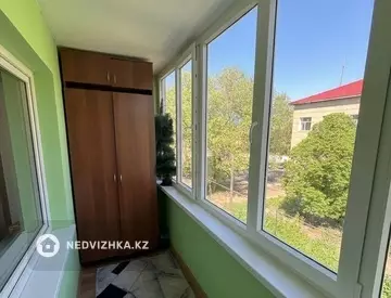 3-комнатная квартира, этаж 3 из 5, 70 м², миниатюра 8