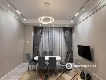 3-комнатная квартира, этаж 1 из 7, 110 м², На длительный срок, миниатюра 1