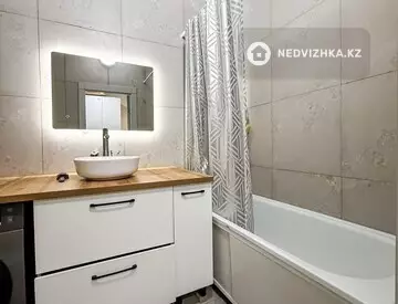 2-комнатная квартира, этаж 7 из 10, 70 м², миниатюра 9