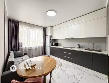 2-комнатная квартира, этаж 7 из 10, 70 м², миниатюра 6