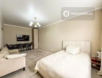 2-комнатная квартира, этаж 7 из 10, 70 м², миниатюра 4