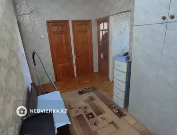 2-комнатная квартира, этаж 5 из 5, 52 м², миниатюра 3