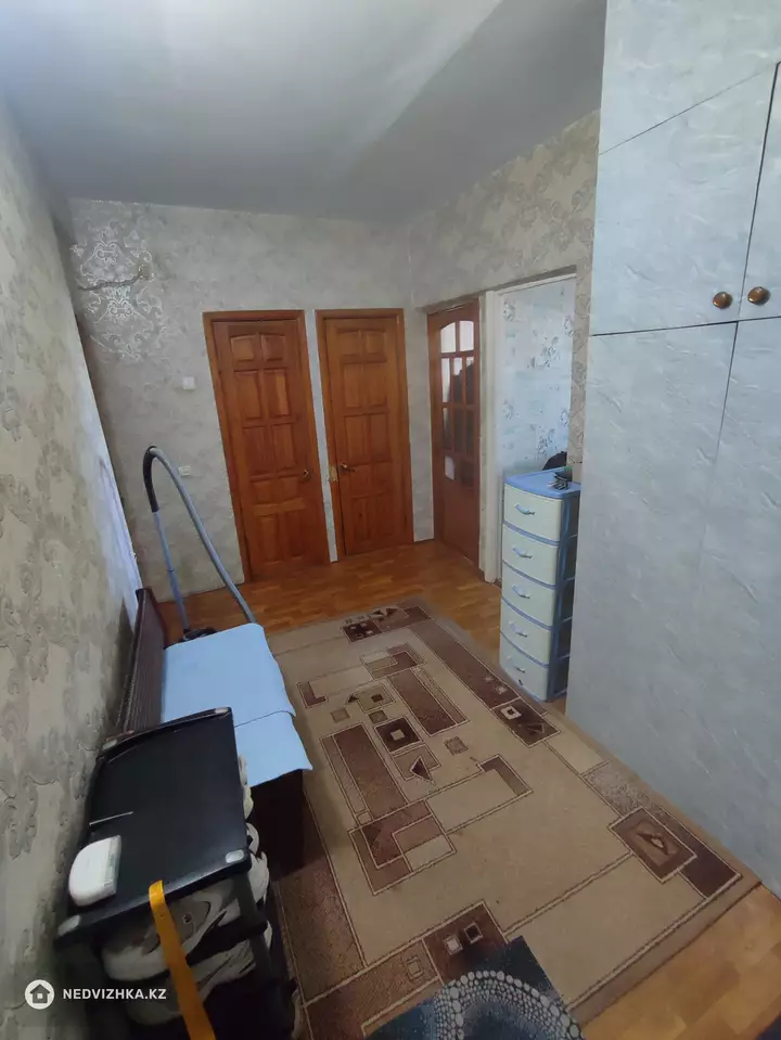 2-комнатная квартира, этаж 5 из 5, 52 м², фотография 3