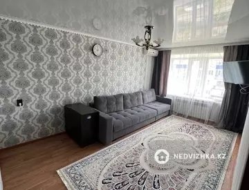 2-комнатная квартира, этаж 4 из 5, 48 м²