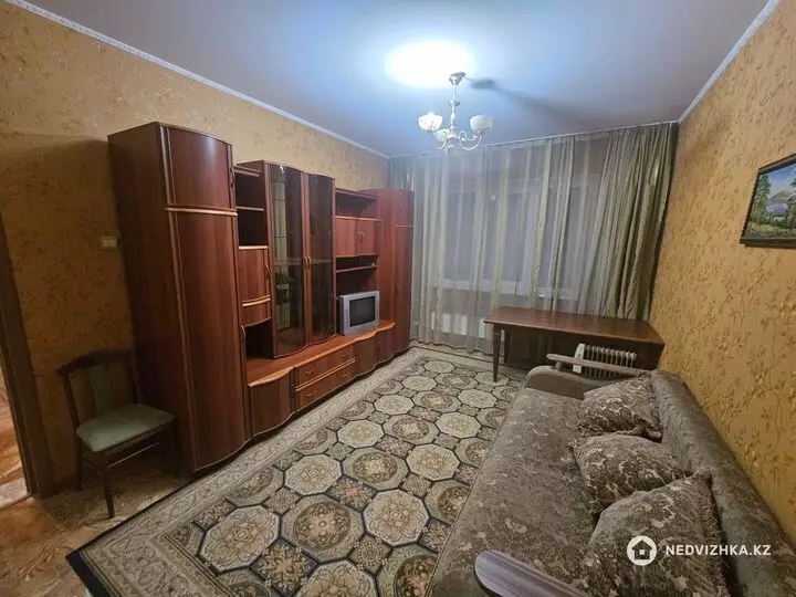 3-комнатная квартира, этаж 3 из 9, 77 м², 2-фотосурет