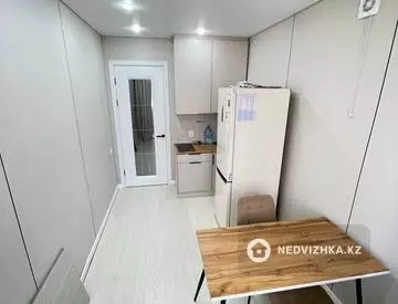 2-комнатная квартира, этаж 6 из 12, 38 м², миниатюра 6