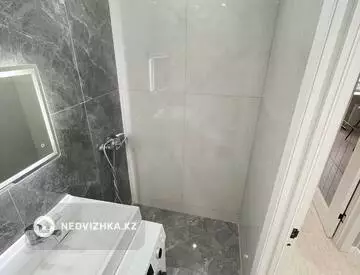 2-комнатная квартира, этаж 6 из 12, 38 м², миниатюра 8
