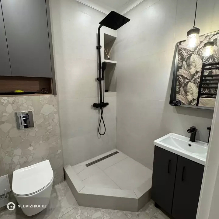 2-комнатная квартира, этаж 8 из 10, 75 м², фотография 5