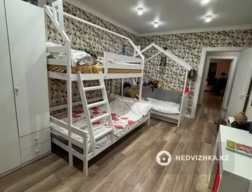2-комнатная квартира, этаж 8 из 10, 75 м², миниатюра 10