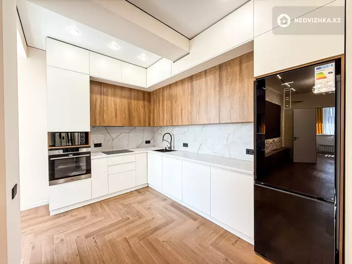3-комнатная квартира, этаж 2 из 7, 72 м², фотография 4