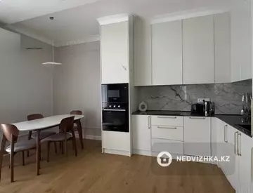 3-комнатная квартира, этаж 2 из 3, 76 м², миниатюра 3