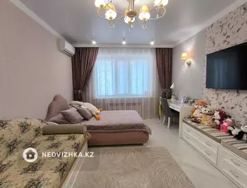 5-комнатная квартира, этаж 3 из 4, 132 м², миниатюра 5