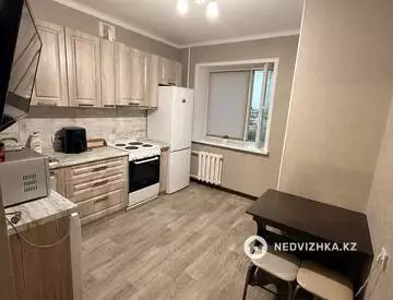 1-комнатная квартира, этаж 9 из 9, 36 м², миниатюра 4