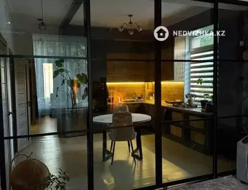 2-комнатная квартира, этаж 1 из 3, 70 м², миниатюра 6