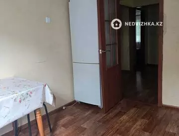 4-комнатная квартира, этаж 2 из 5, 84 м², На длительный срок