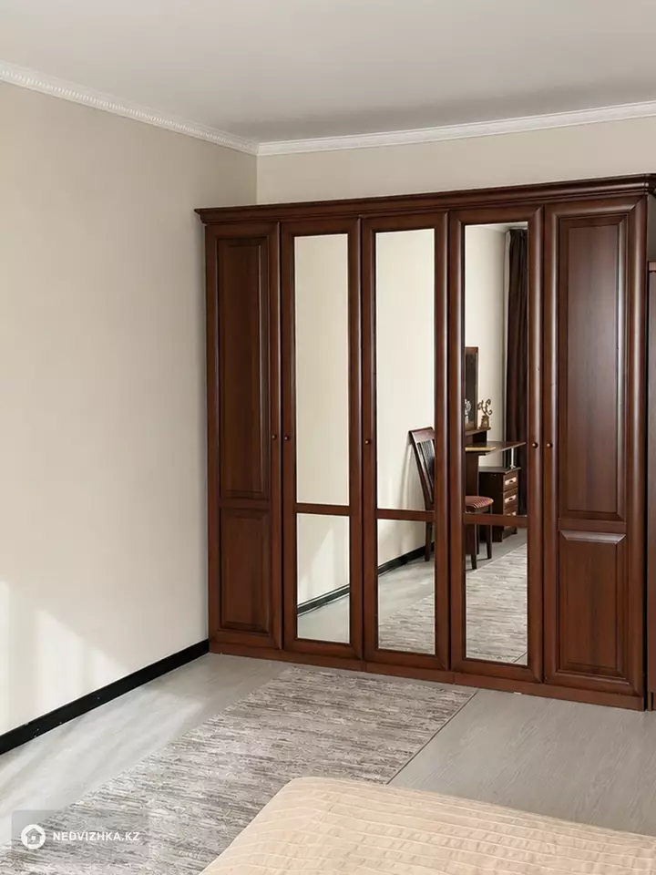 1-комнатная квартира, этаж 9 из 10, 47 м², фотография 3