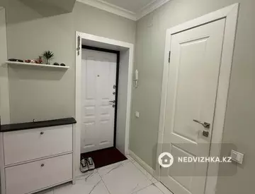 4-комнатная квартира, этаж 1 из 9, 95 м², миниатюра 12