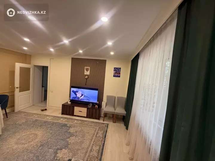 4-комнатная квартира, этаж 1 из 9, 95 м², фотография 4