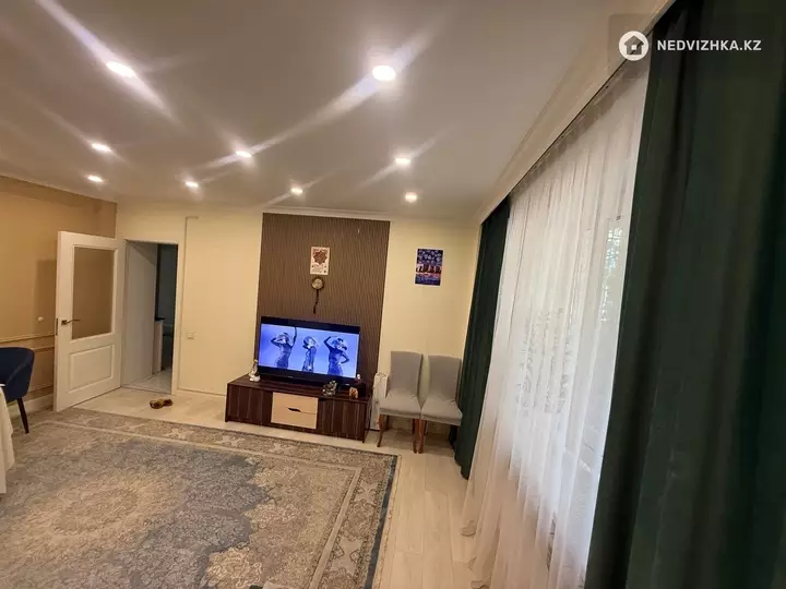 4-комнатная квартира, этаж 1 из 9, 95 м², фотография 5