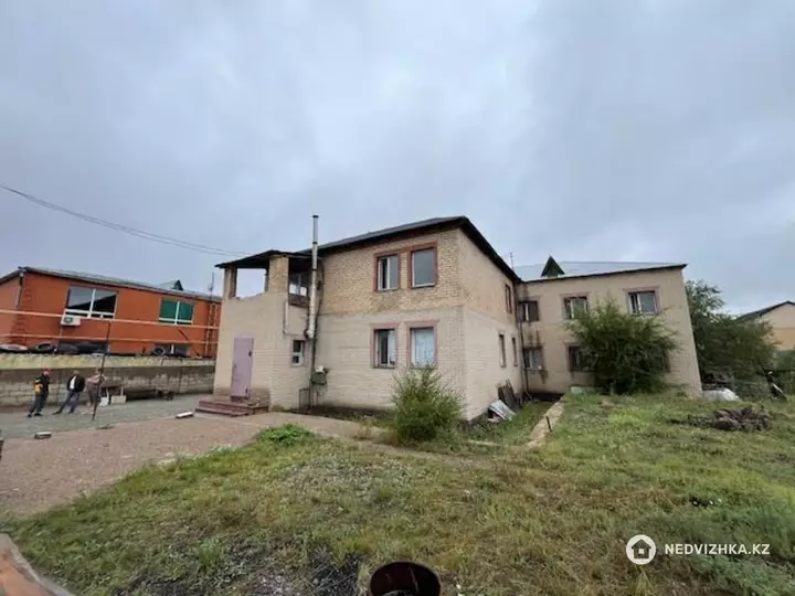 6-комнатный дом, 10 соток, 300 м², фотография 2