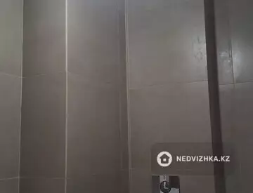 1-комнатная квартира, этаж 3 из 3, 39 м²