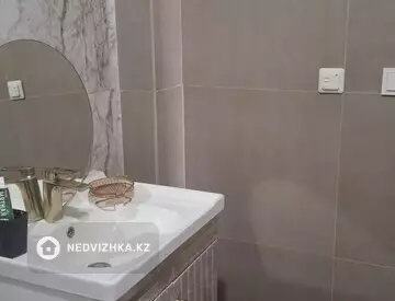 1-комнатная квартира, этаж 3 из 3, 39 м²