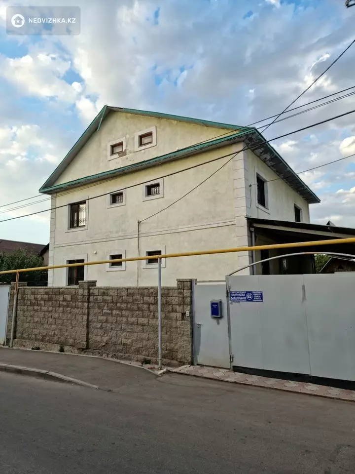 5-комнатный дом, 8 соток, 400 м², фотография 2