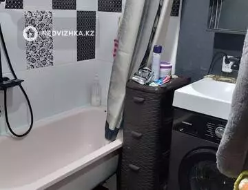 3-комнатная квартира, этаж 2 из 5, 51 м², миниатюра 3