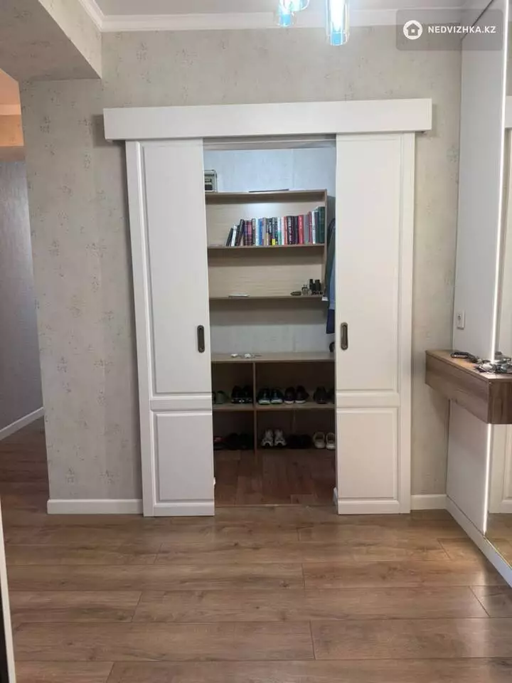 2-комнатная квартира, этаж 5 из 10, 65 м², фотография 4
