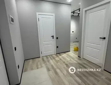 1-комнатная квартира, этаж 6 из 9, 36 м², миниатюра 4