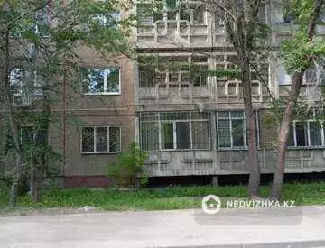 2-комнатная квартира, этаж 1 из 5, 55 м², миниатюра 1