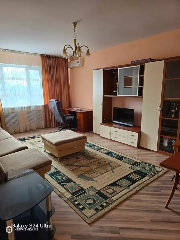 2-комнатная квартира, этаж 13 из 15, 84 м²