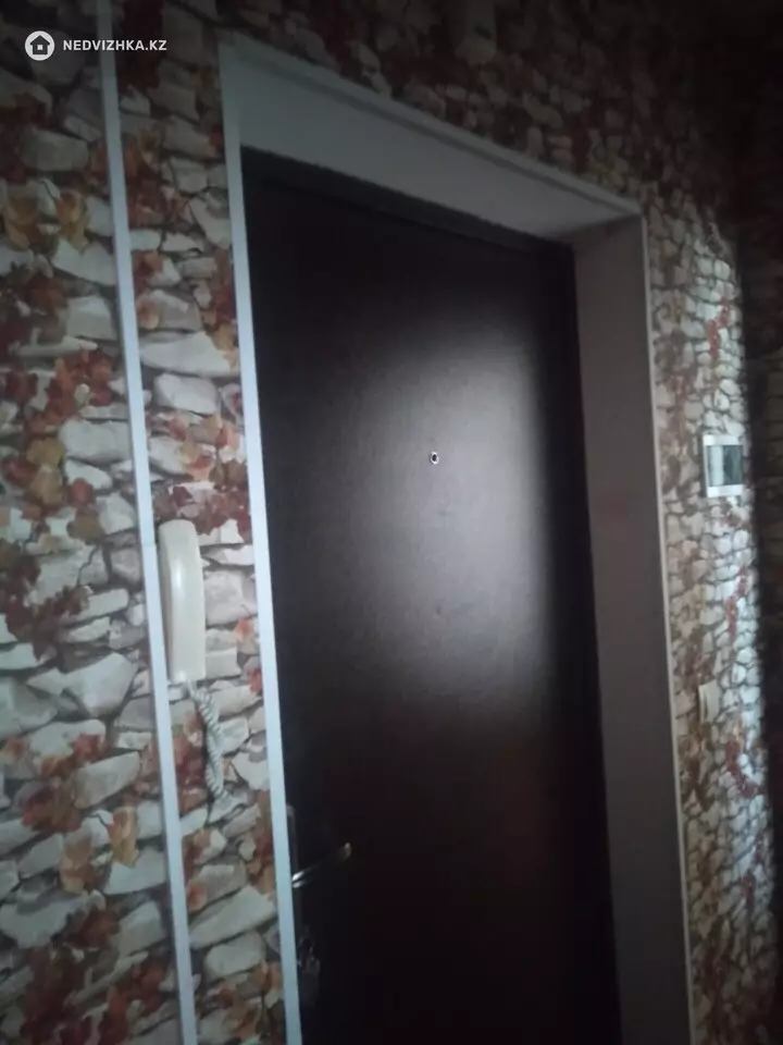 2-комнатная квартира, этаж 1 из 5, 49 м², фотография 5