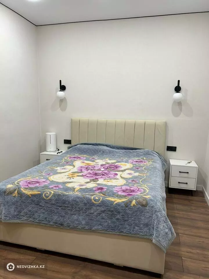 2-комнатная квартира, этаж 8 из 9, 52 м², фотография 2