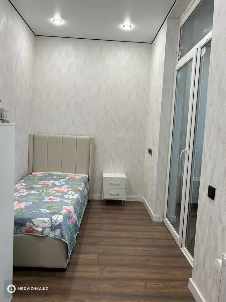 2-комнатная квартира, этаж 8 из 9, 52 м², фотография 3