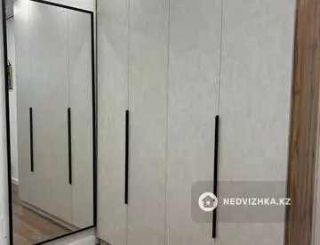 2-комнатная квартира, этаж 8 из 9, 52 м², миниатюра 5