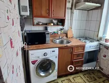 2-комнатная квартира, этаж 4 из 5, 45 м², На длительный срок