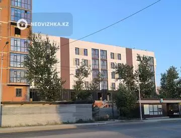 3-комнатная квартира, этаж 5 из 10, 94 м², миниатюра 4