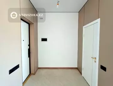 3-комнатная квартира, этаж 7 из 13, 56 м², миниатюра 9