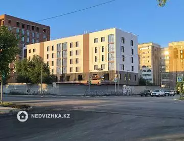 2-комнатная квартира, этаж 3 из 6, 64 м², миниатюра 3